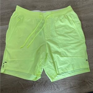 Lululemon license to train 7” short